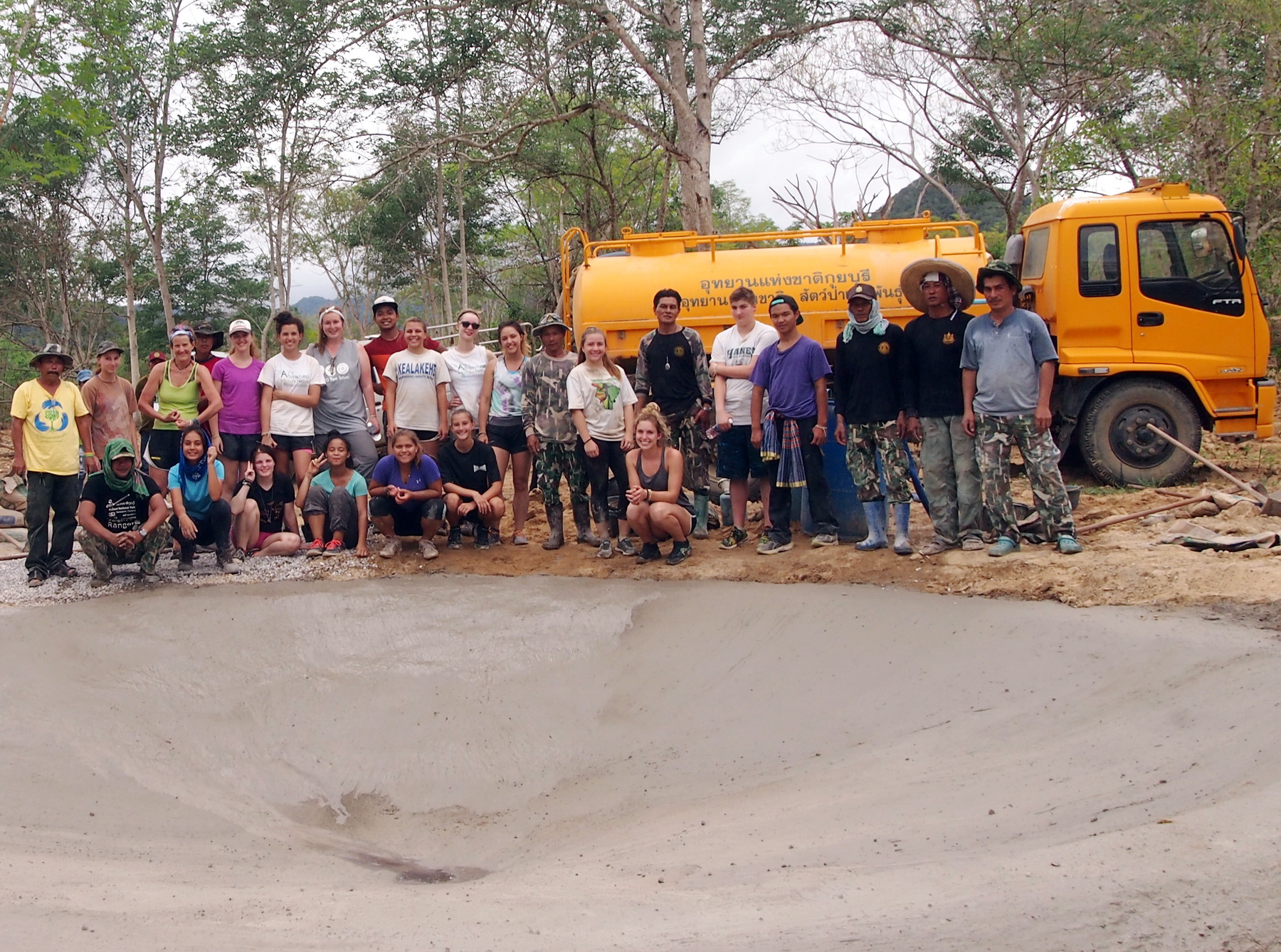 volunteer tour thailand