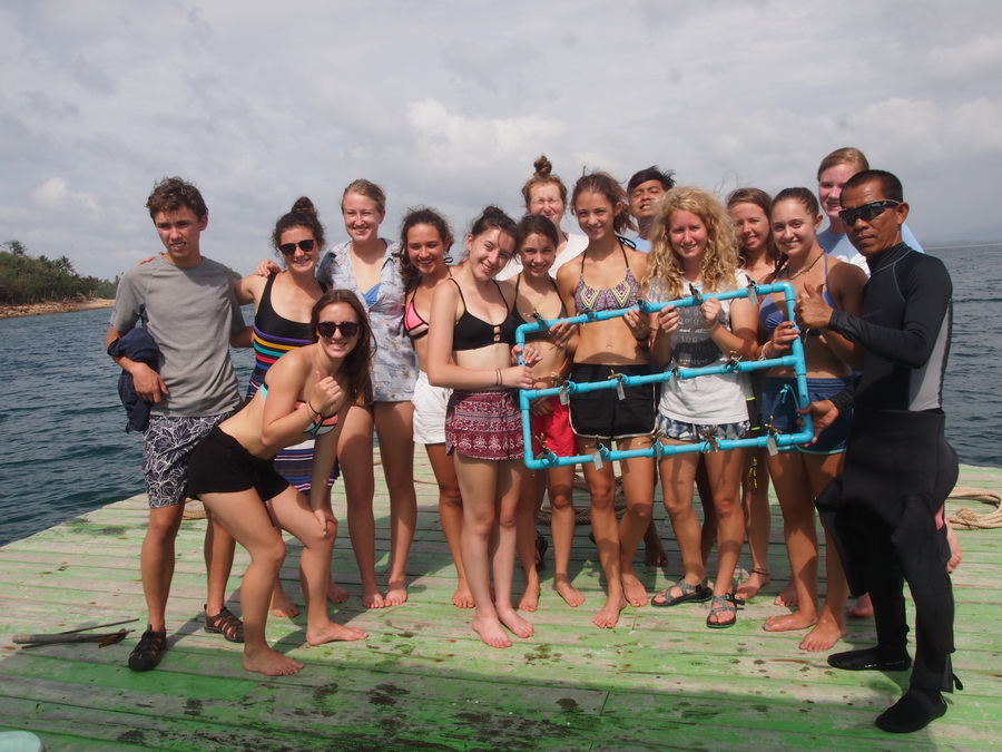 student volunteer trip thailand coral planting